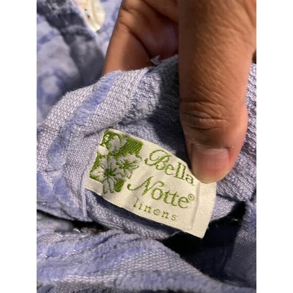 Bella Notte Standard Shams Pair of 2 Blue Floral Leaf Pattern Chenille Buttons - Picture 3 of 7